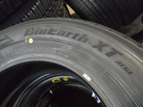 Шины Yokohama 215/65R16 98H BluEarth-XT AE61 TL на tireset.ru